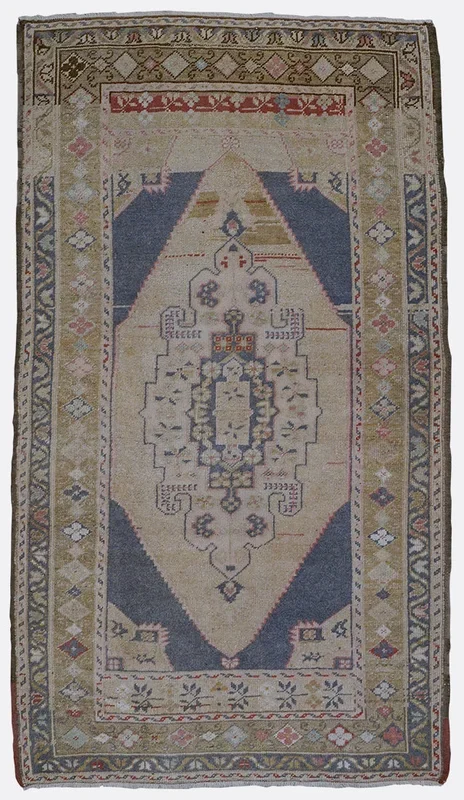 Vintage Turkish Anatolian Rug – 3’4″ x 5’11”