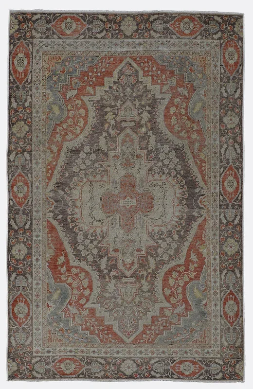 Vintage Turkish Anatolian Rug – 3’9″ x 5’8″