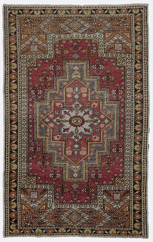Vintage Turkish Anatolian Rug – 4′ x 6’6″