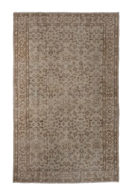 Vintage Turkish Anatolian Rug – 5’6″ x 9’3″