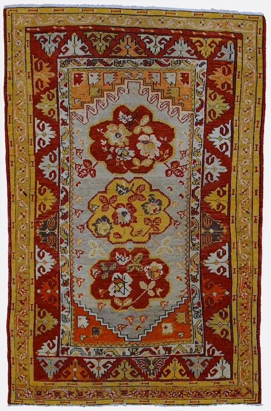 Vintage Turkish Cal Rug – 3’1″ x 4’9″