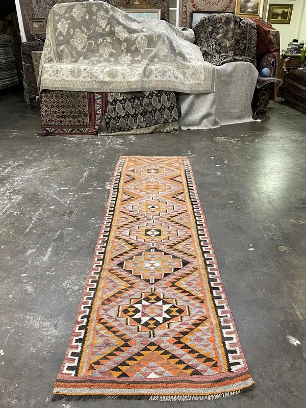 Vintage Turkish Kilim Rug – 2’6″ x 9’1″