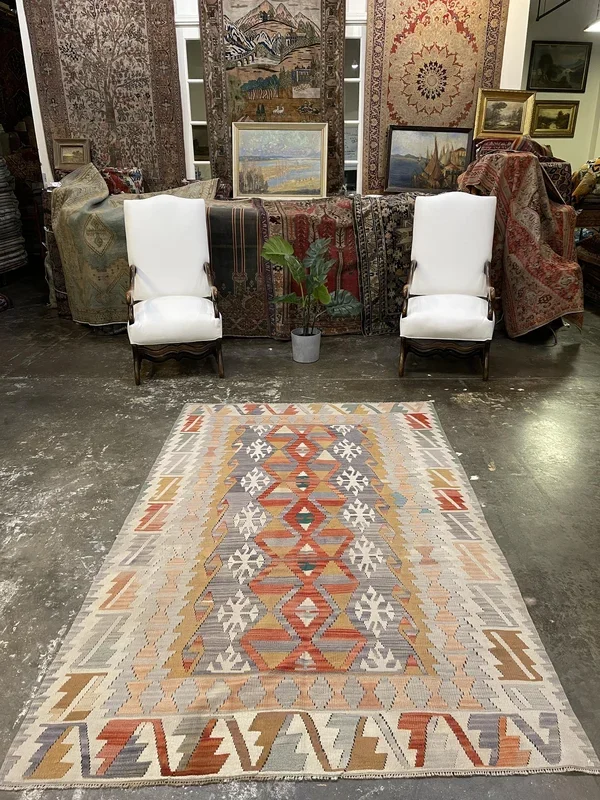 Vintage Turkish Kilim Rug – 5′ x 8′