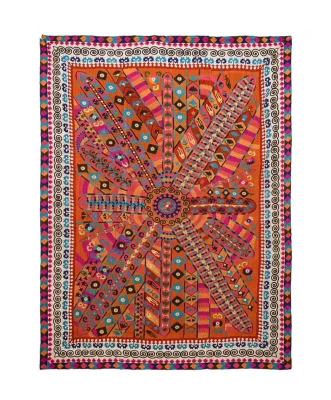 Vintage Uzbek Suzani Textle 5’5″ x 4’1″