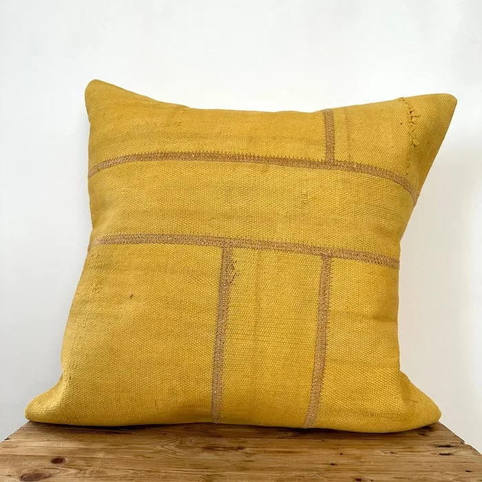 Yiva – Yellow Hemp Pillow Cover