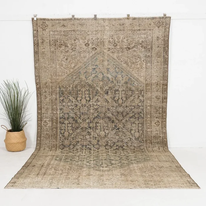 Yserael – Vintage Persian Area Rug