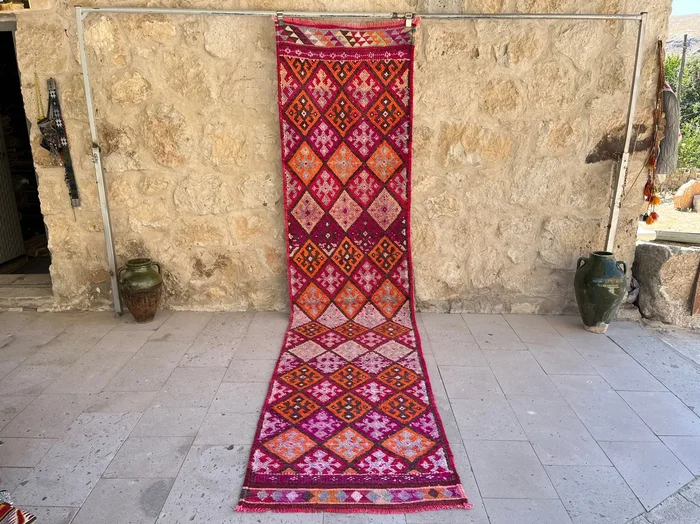 Zac 3′ x 12’6”