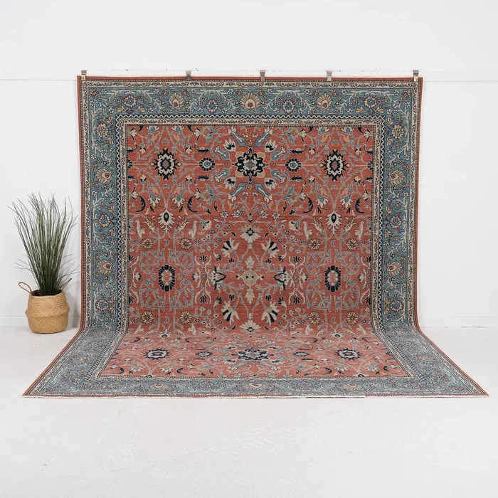 Zaloria – Vintage Turkish Area Rug